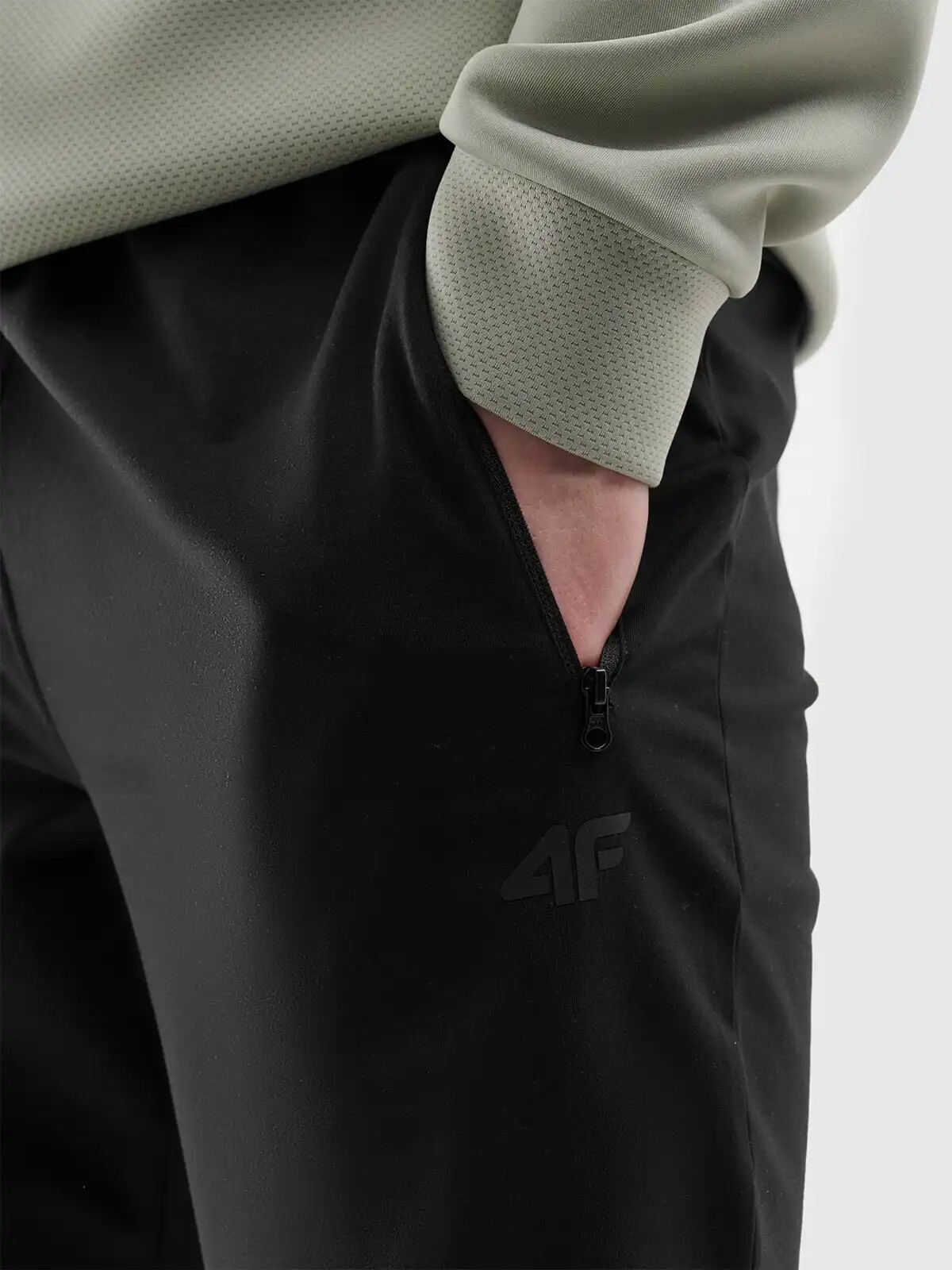 Men&#039;s sports pants 4F