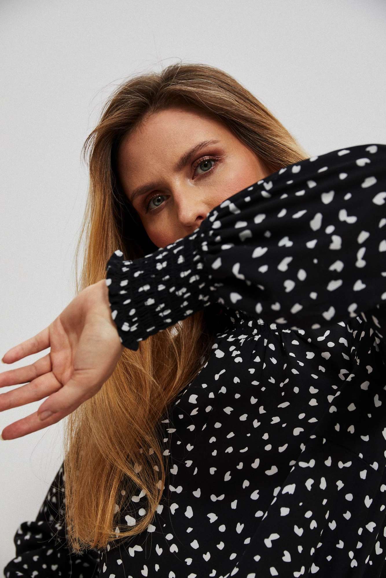 Printed blouse with puff sleeves