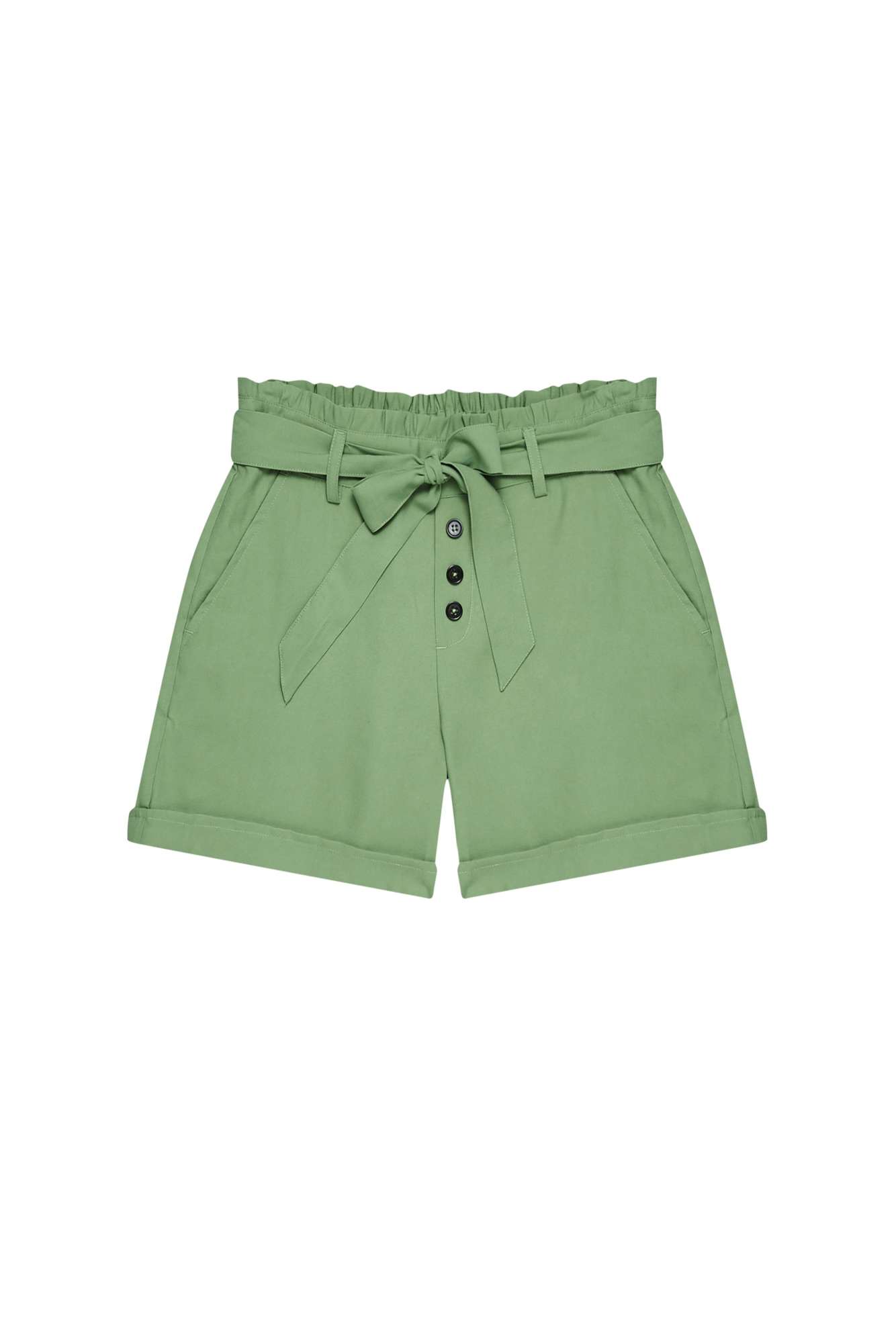 Simple shorts with tie