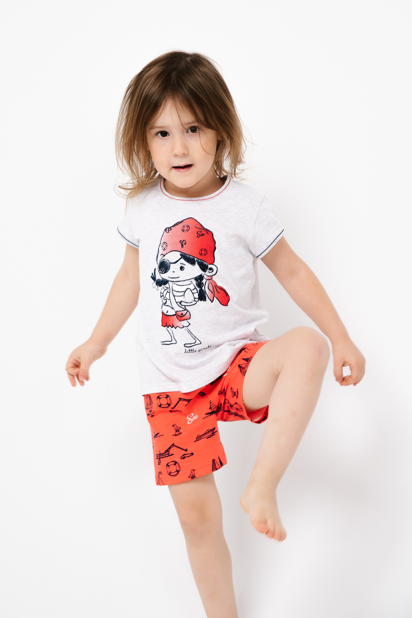 Levně Dívčí pyžamo Marina, krátký rukáv, krátké kalhoty - světlá meláž/červený potisk