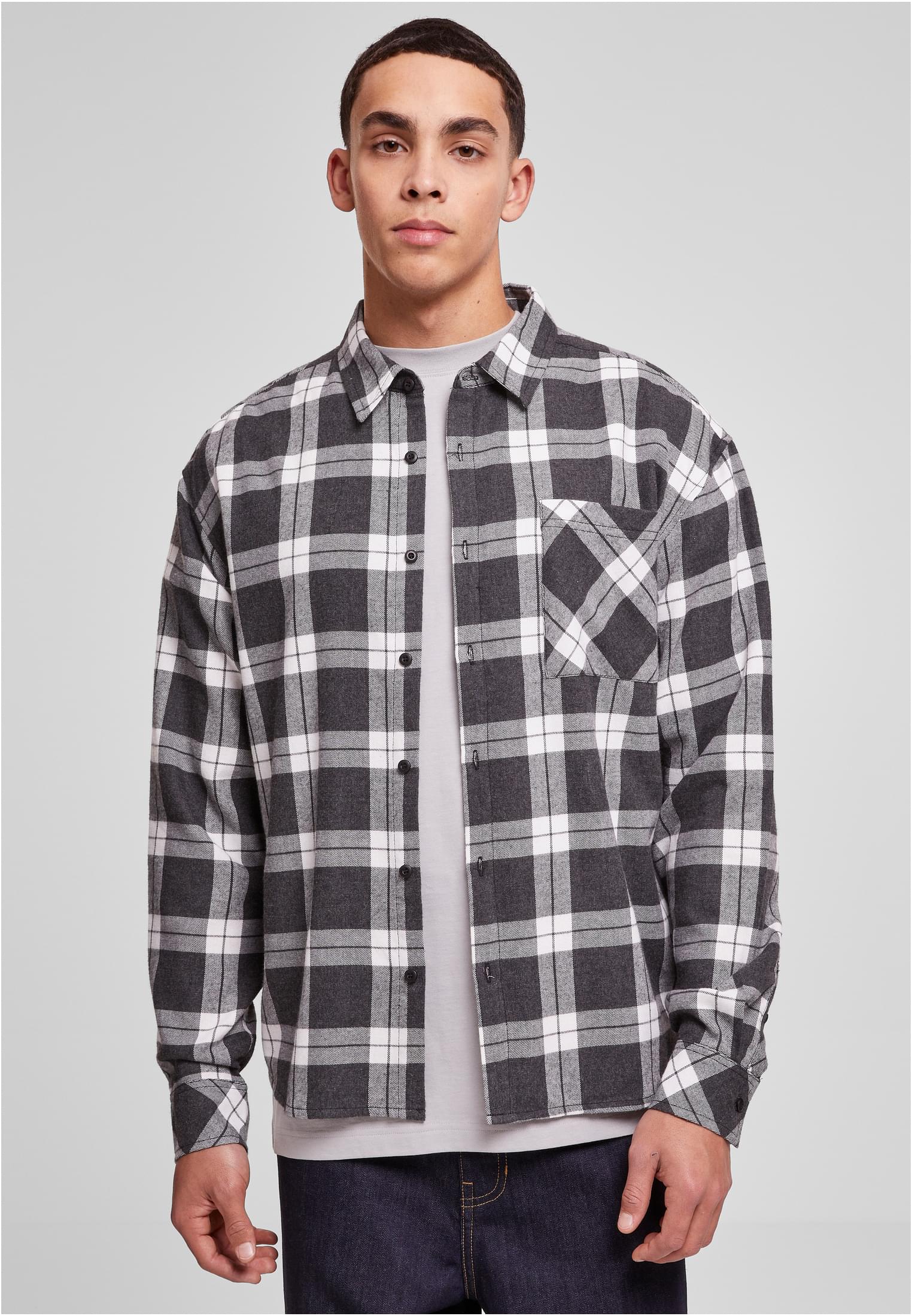 Boxy Dark Checked Shirt Grey/white