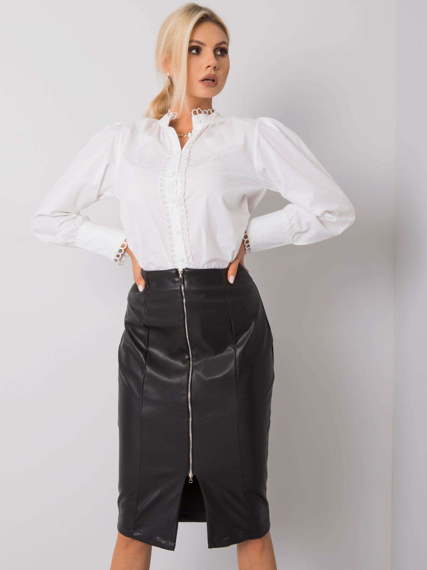 black-skirt-made-of-ecological-leather-elissa-rue-paris