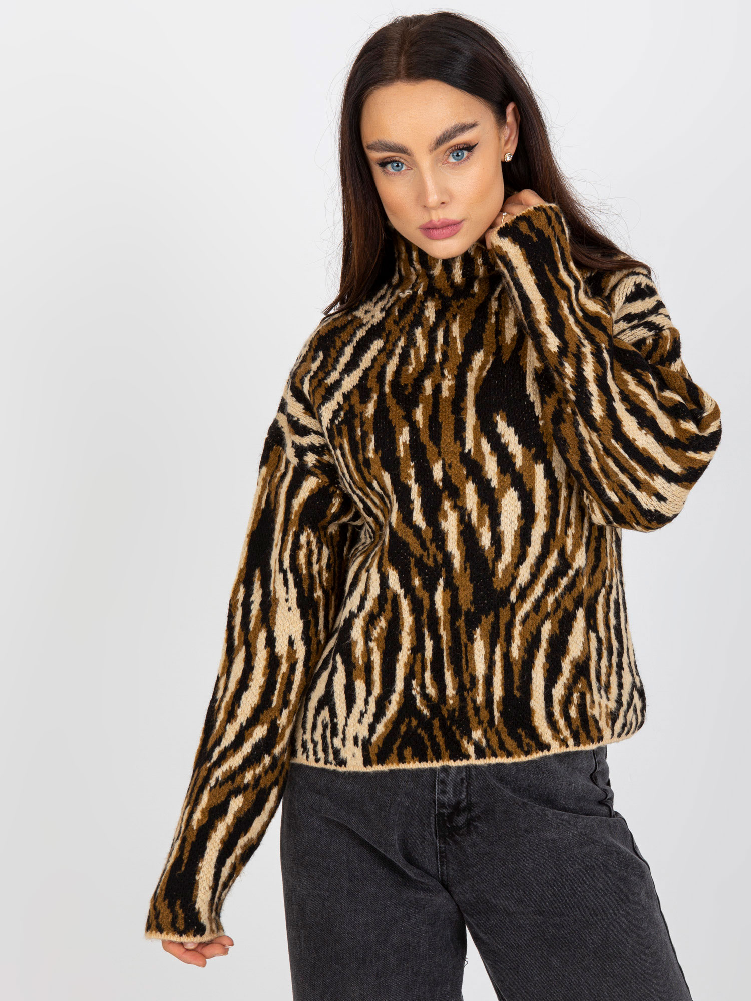 Sweater-EM-SW-1017-01.60-black-beige