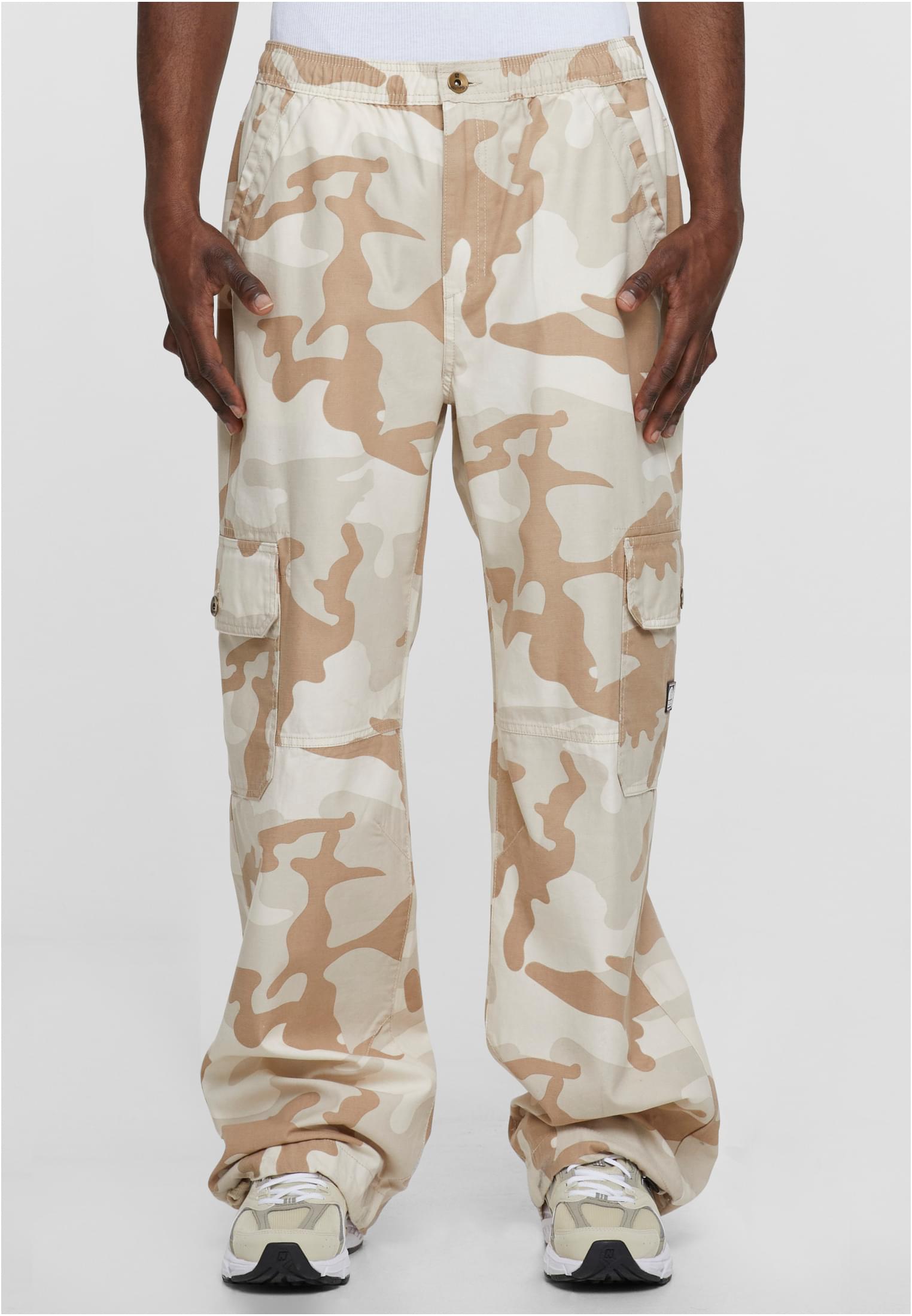 Men's Southpole Twill Light Camouflage Cargo Pants