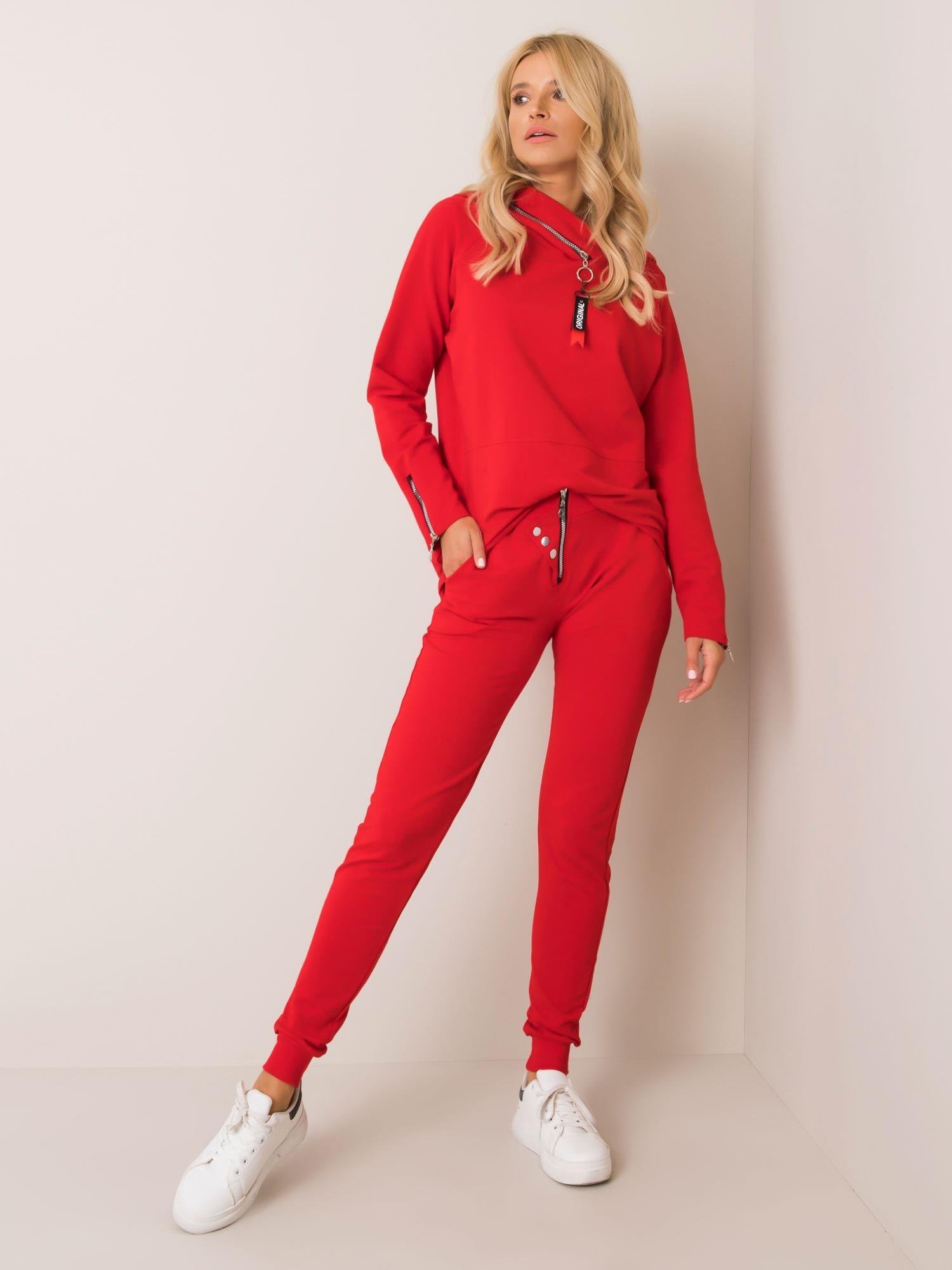 Women´s red sweat suit