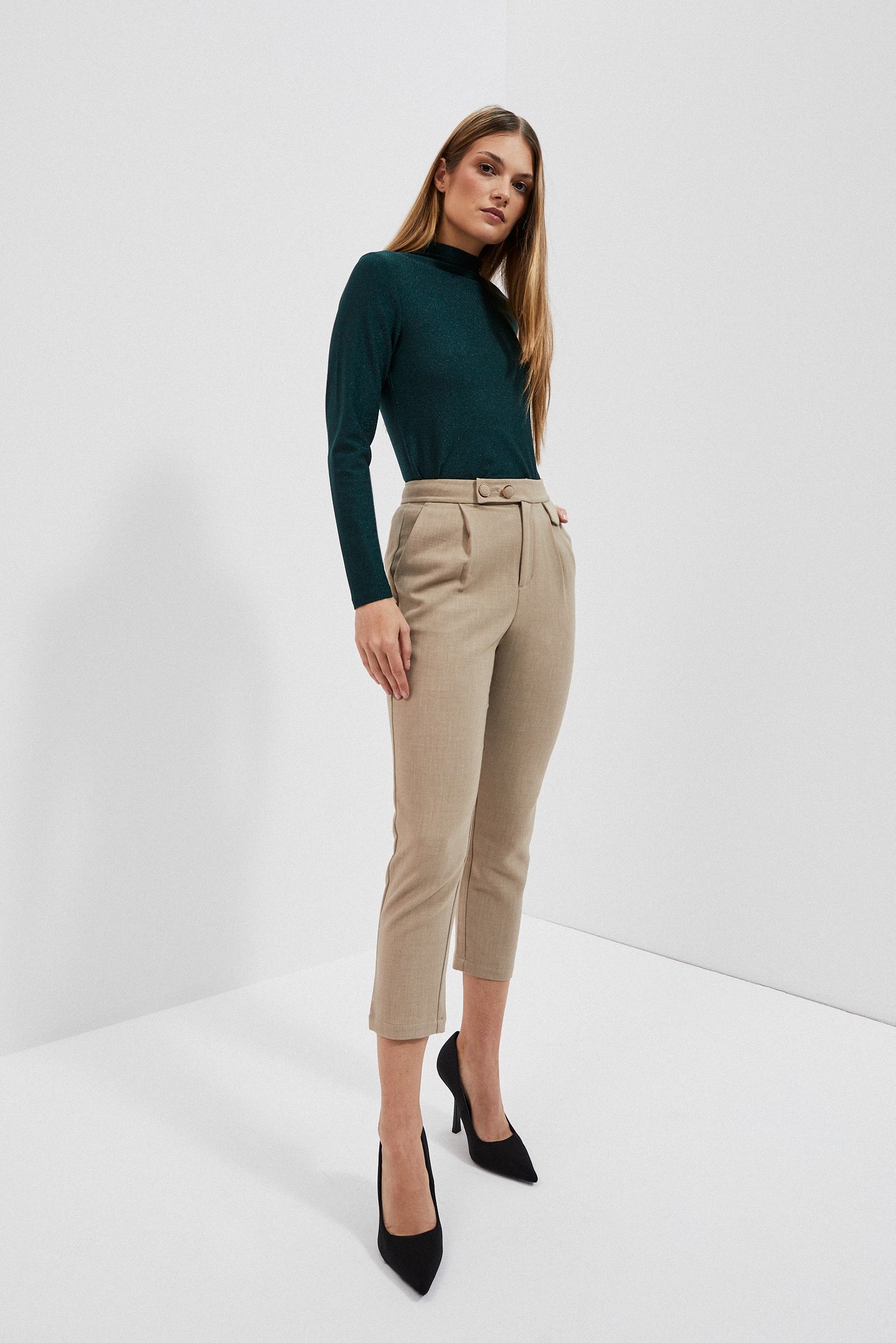 Blouse with metal thread