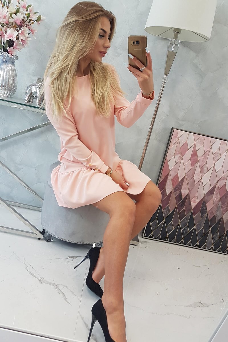 Rochie cu un roz pudră deschis