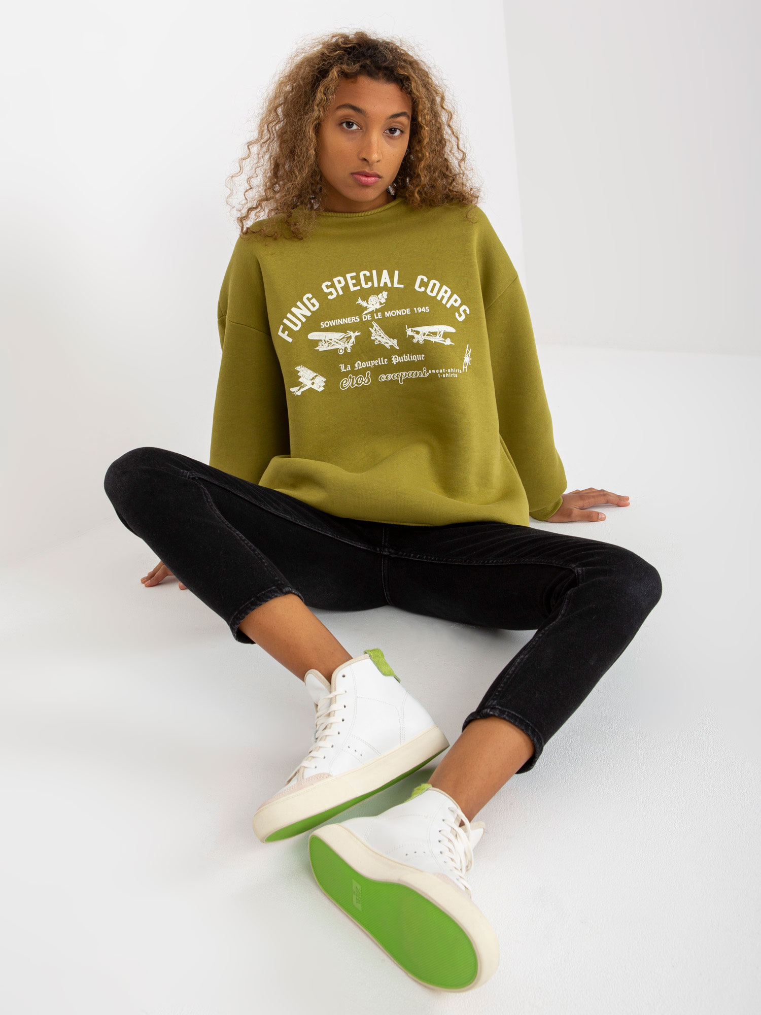 oversized-olive-printed-sweatshirt
