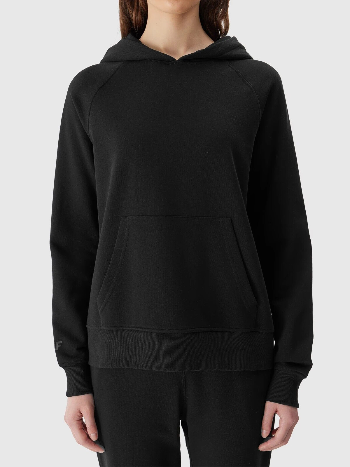 Women's sweatshirt without fastening and hooded 4F - black