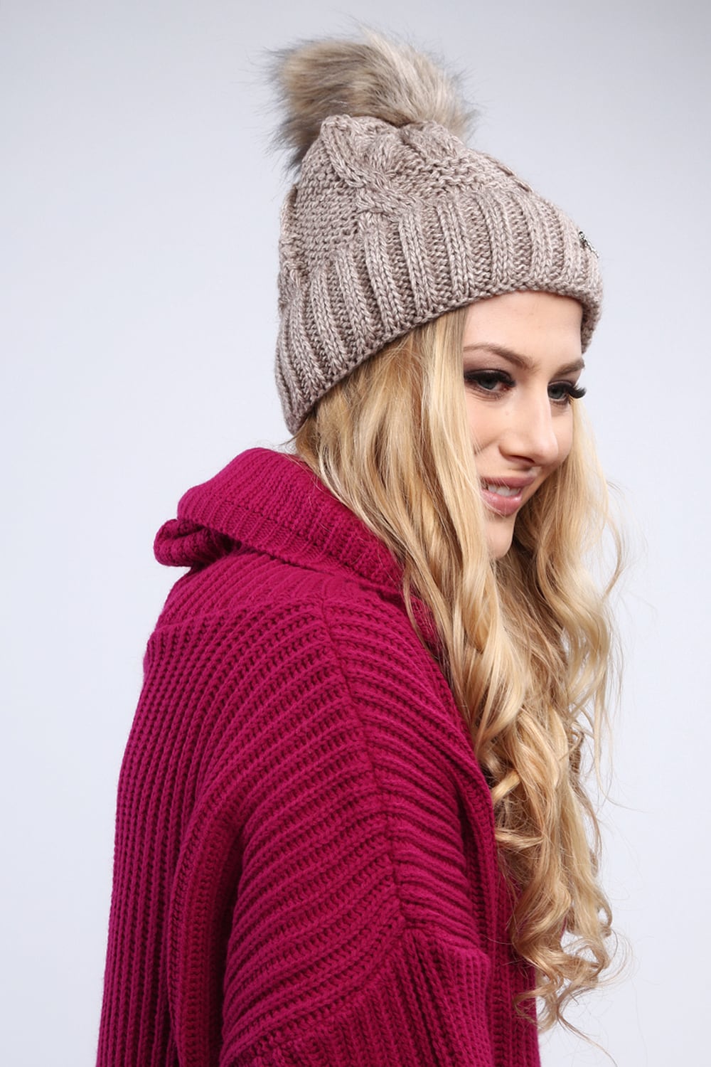 Women's winter beanie Cappuccino