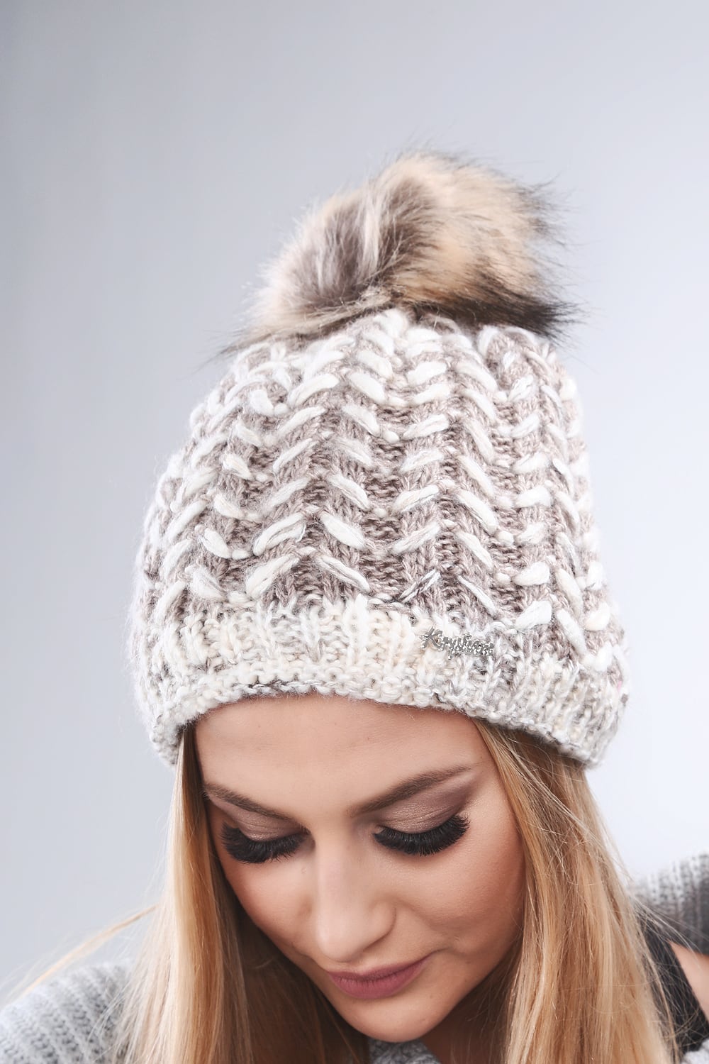 Winter cap cappuccino herringbone
