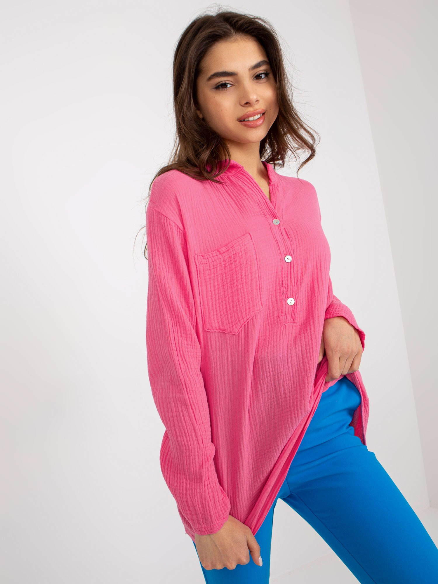Levně Růžová dámská bavlněná košile OCH BELLA