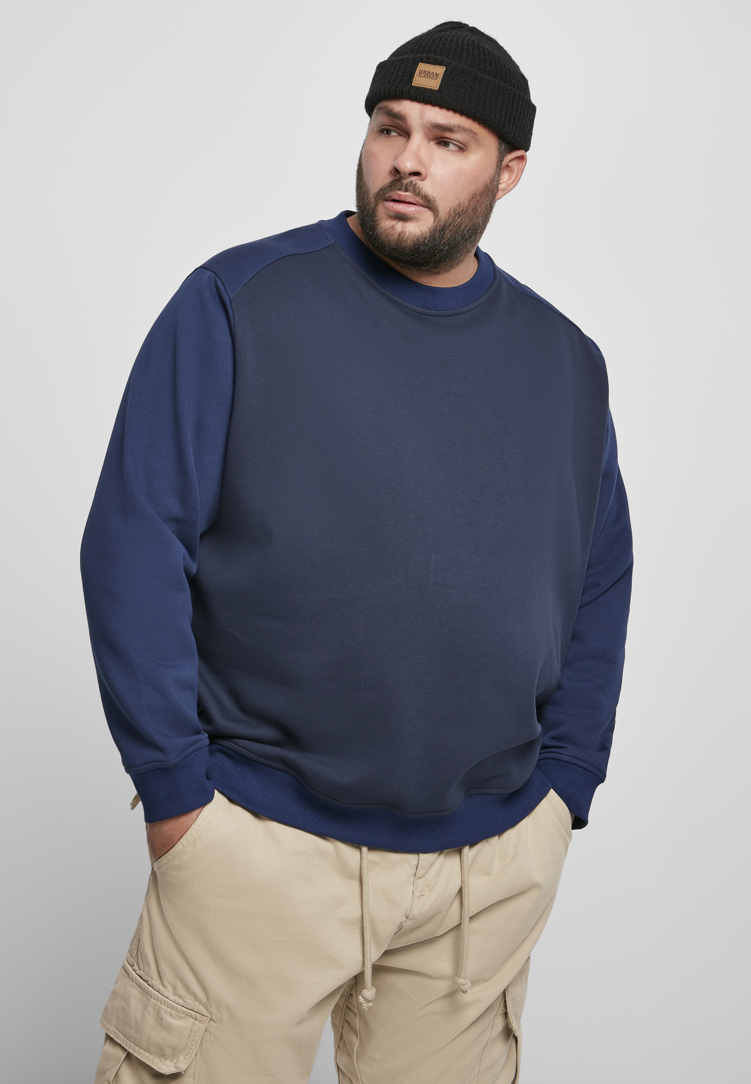 Hanorac bărbătesc cu model raglan fals în două tonuri