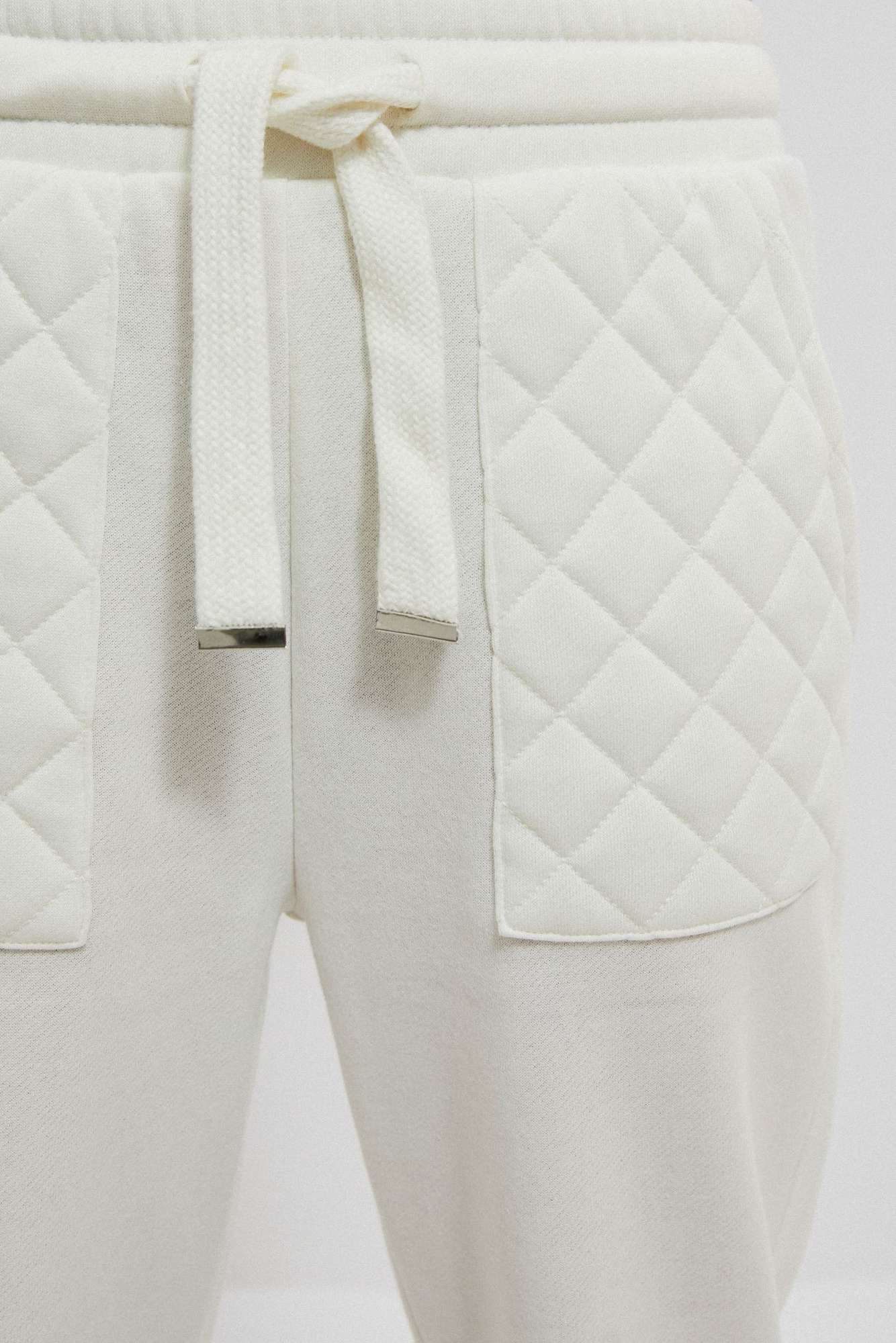 Sweatpants with pockets