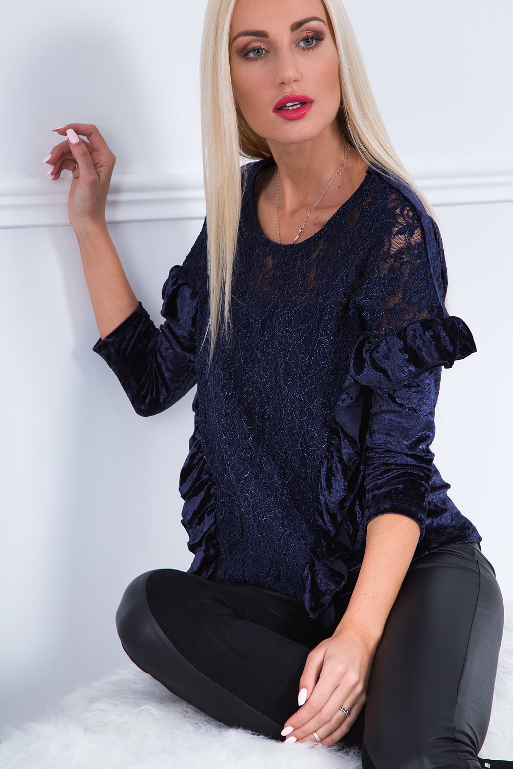 Blouse with lace from crushed velour dark blue