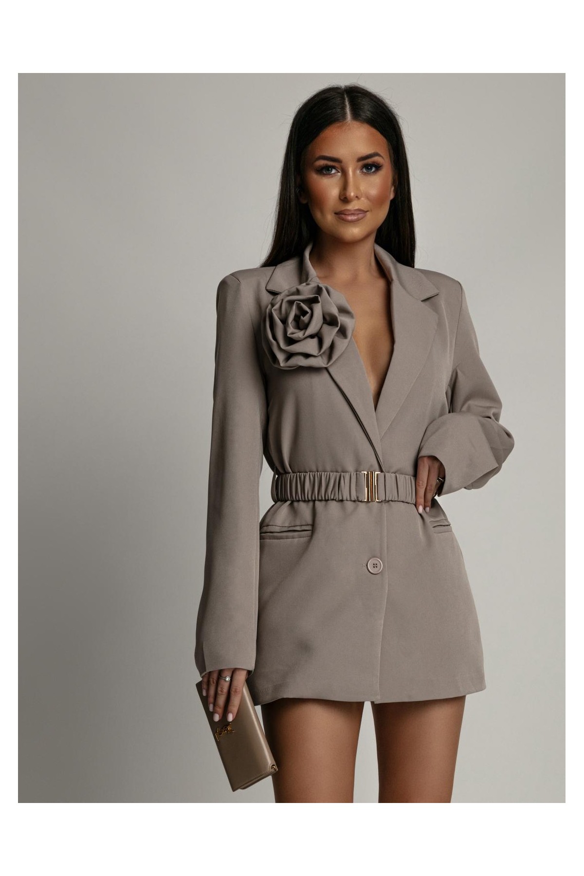 Women's blazer with belt and cappuccino flower