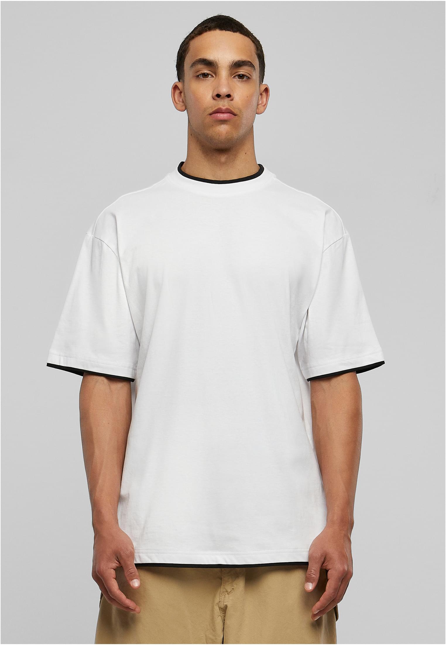 Contrasting Wht/blk T-shirt