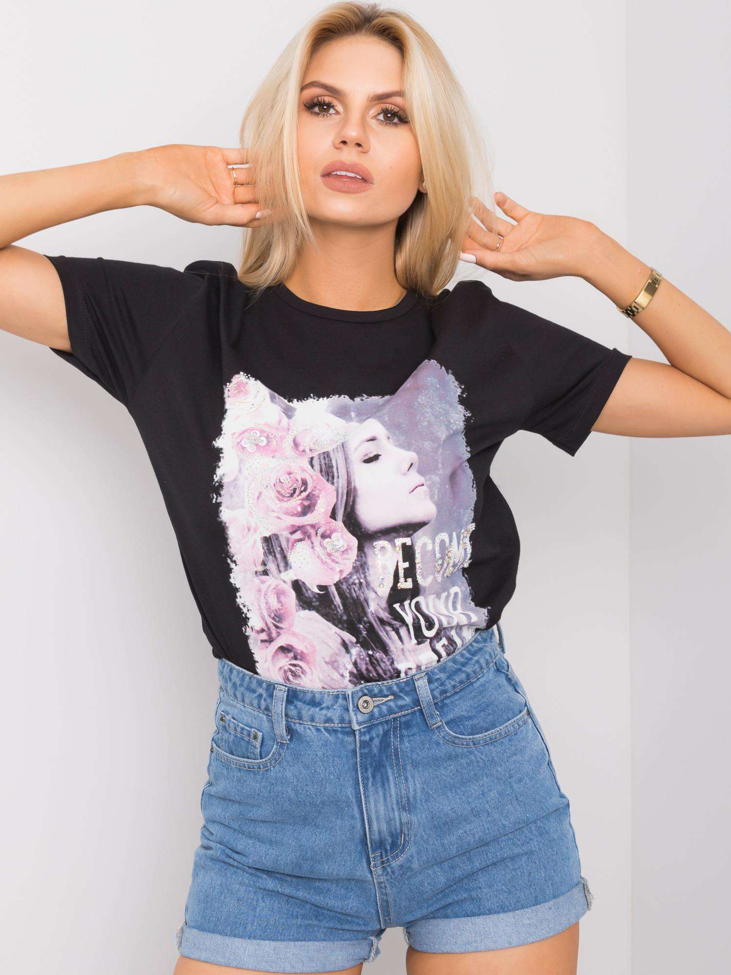 black-cotton-t-shirt-with-a-print-and-an-application