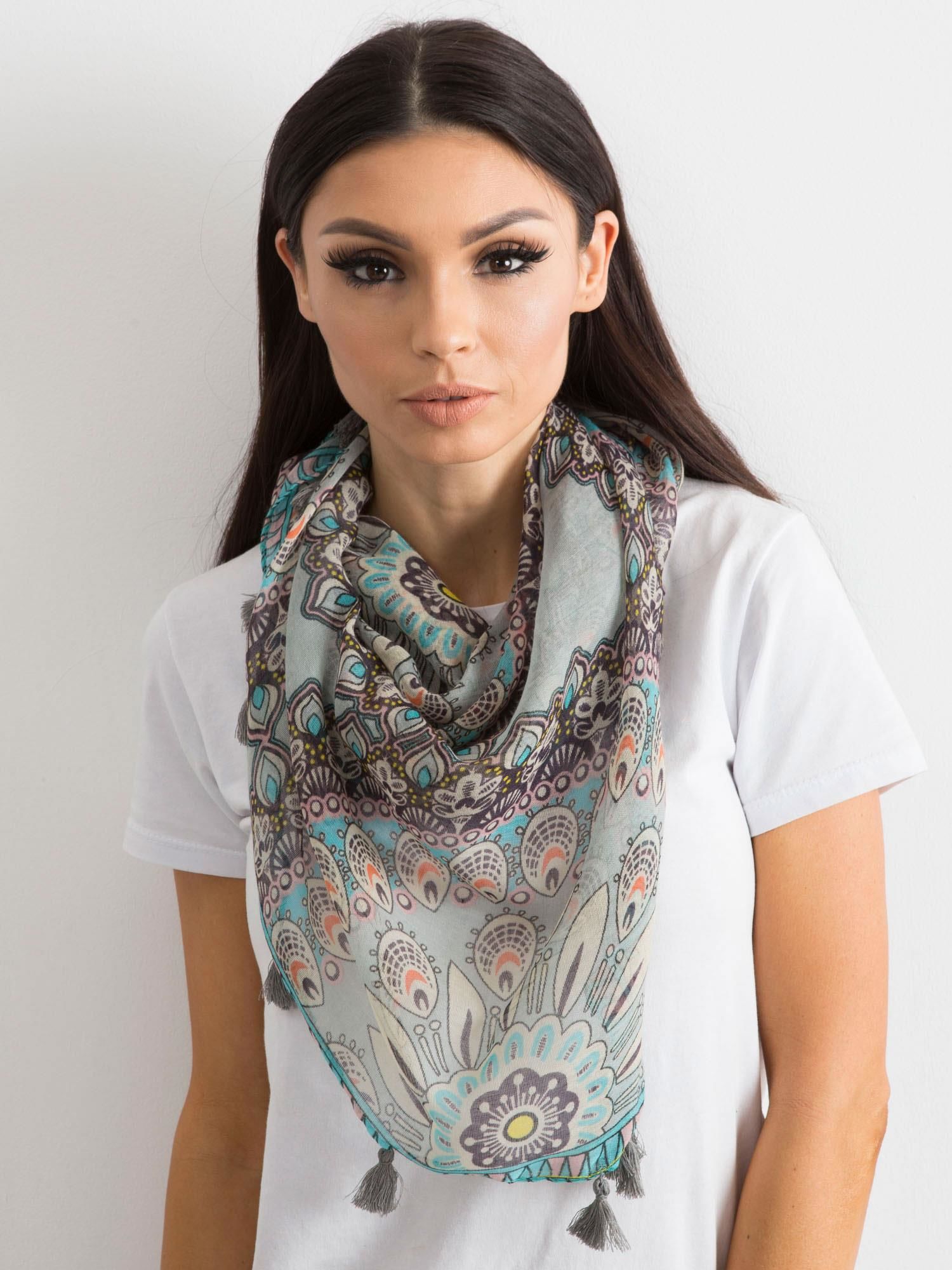 Gray scarf with ethnic pattern