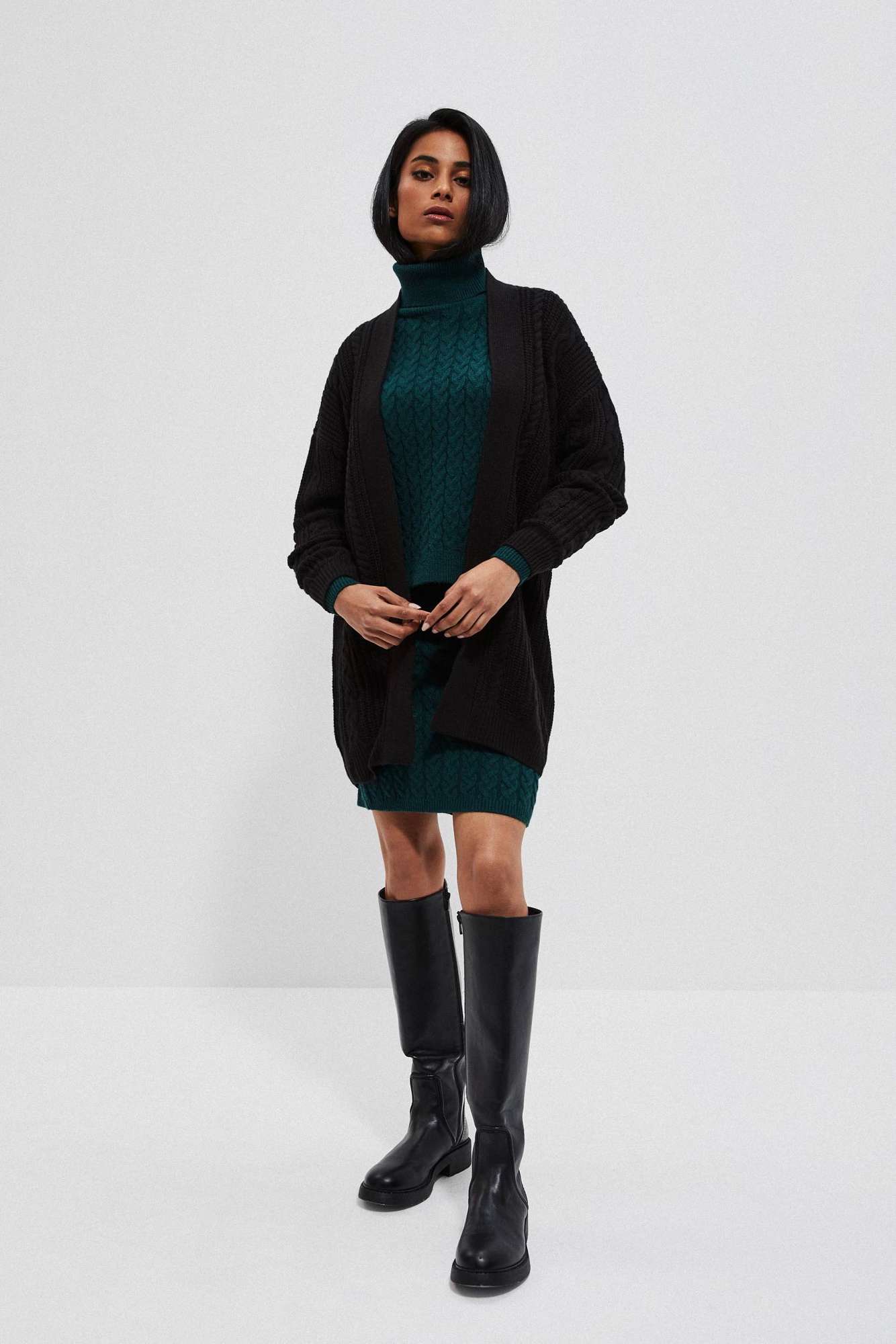 Cardigan dama, Moodo