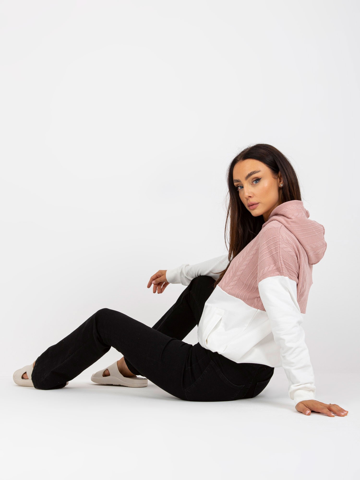 Sweatshirt-RV-BL-8171.30-white-pink