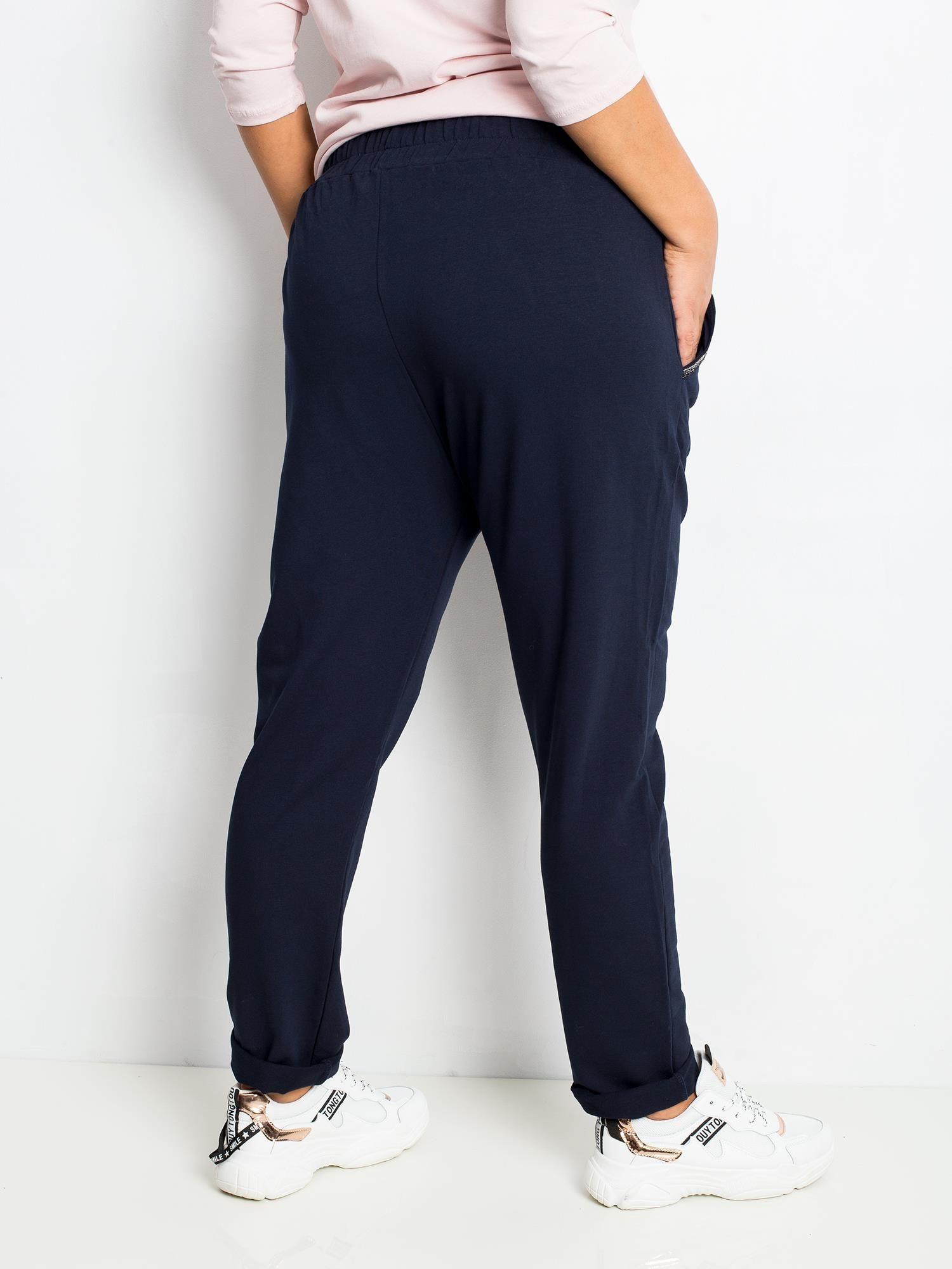 Pantaloni bleumarin marime mai mare de la Savage