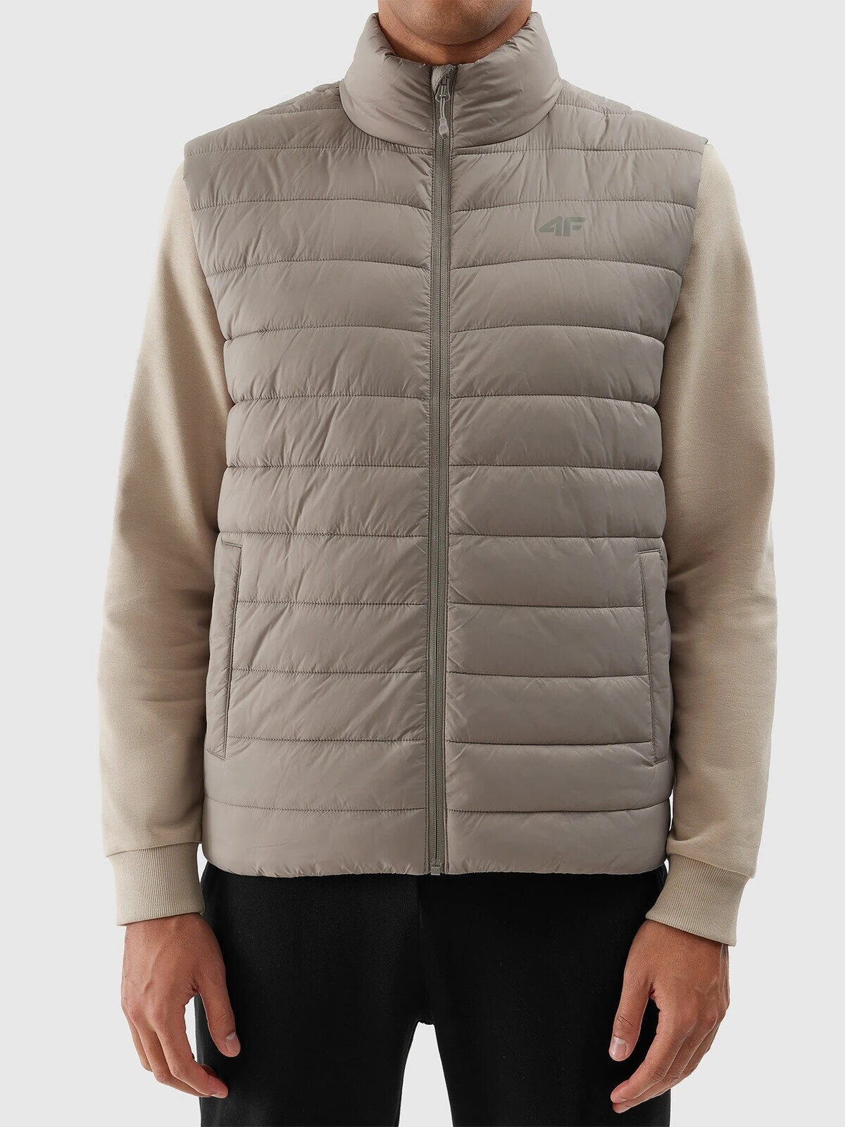 Men&#039;s down vest with recycled 4F filling - beige