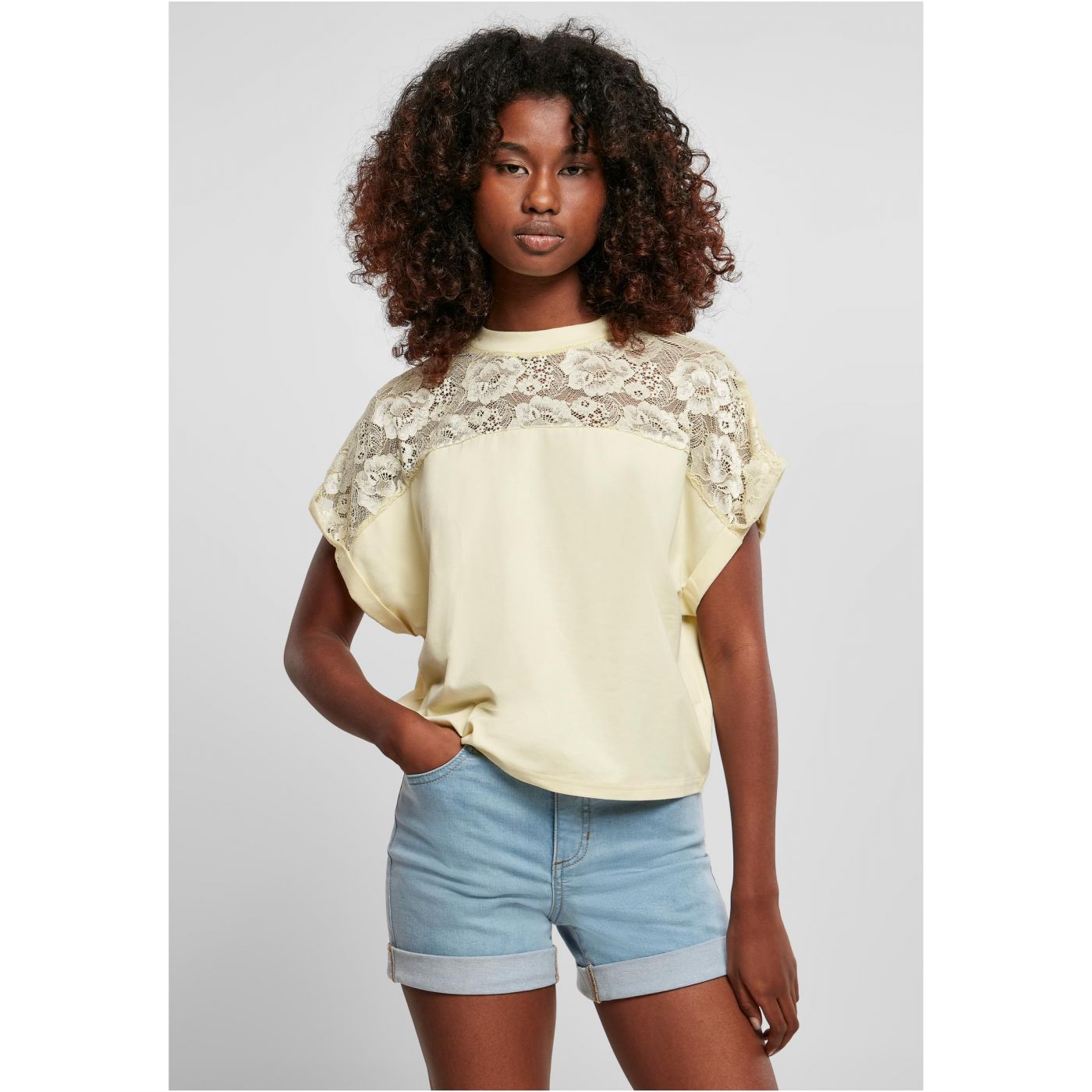 Women's Short Oversized Lace T-shirt With Soft Yellow Color