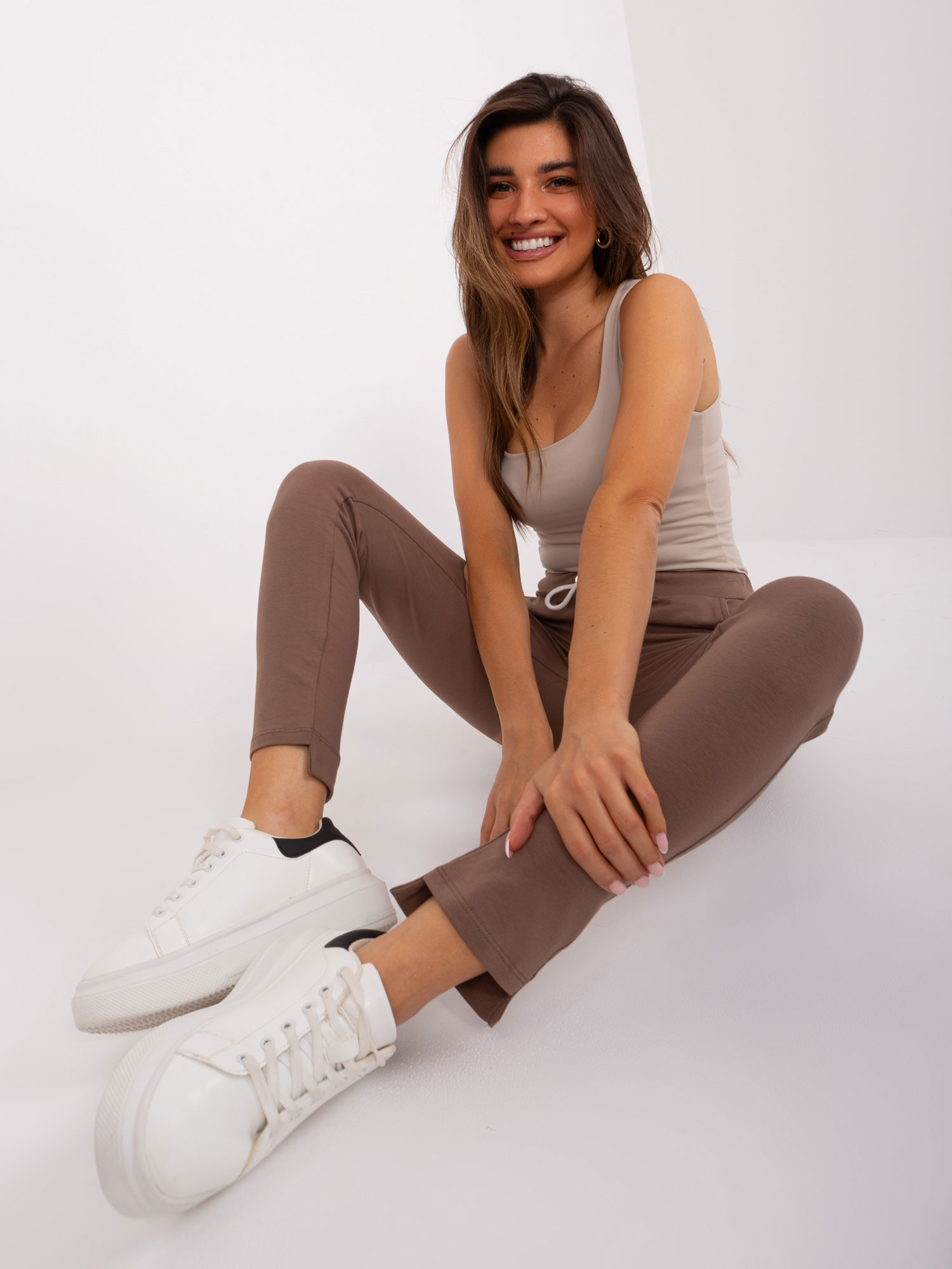 Sweatpants-RV-DR-8370-1.57P-brown