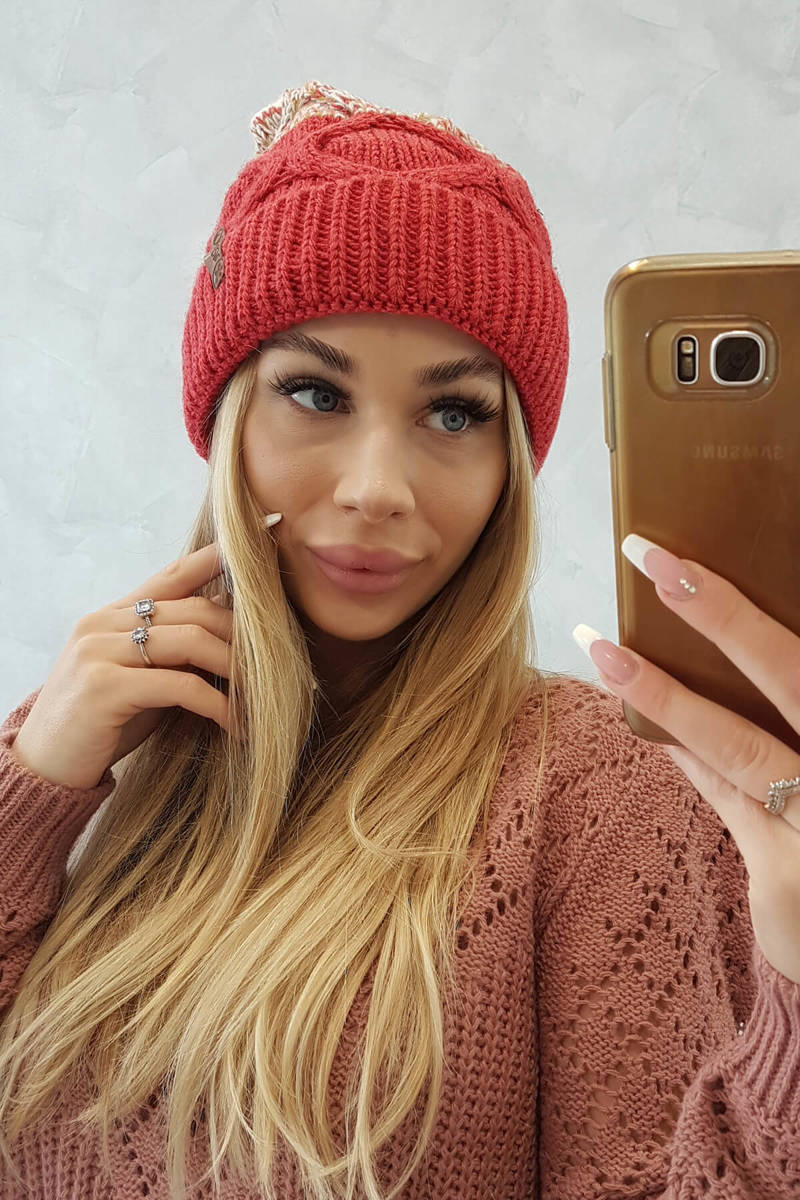 Beanie with fleece Alice K248 raspberry+ecru