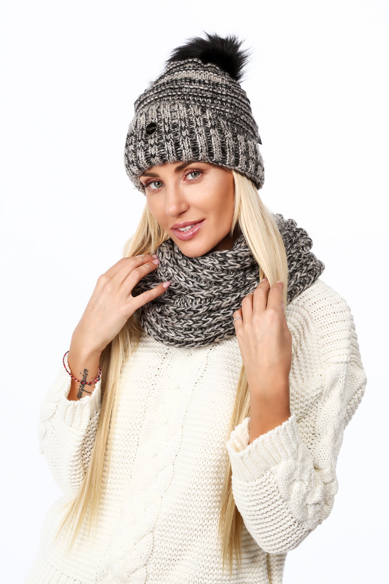 Warm winter cappuccino-black set