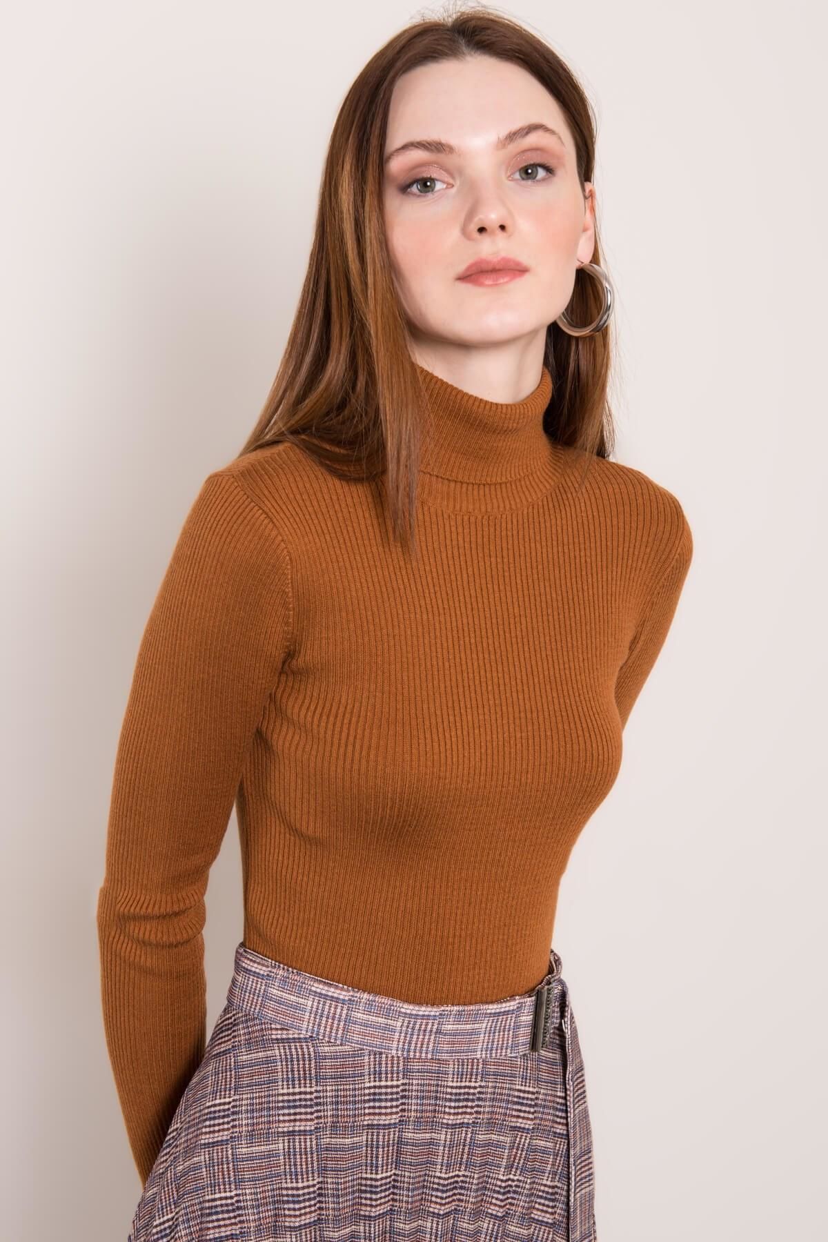 BSL Light brown turtleneck sweater