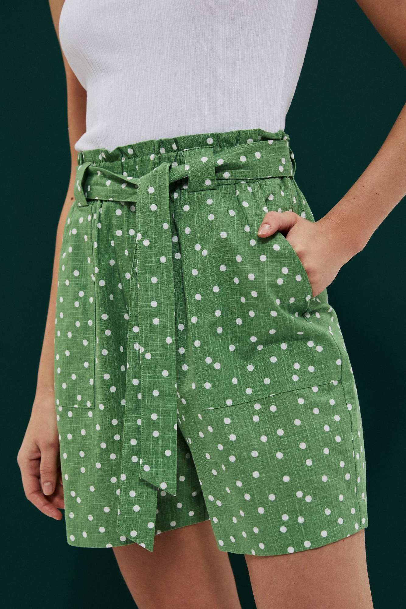 Cotton shorts with polka dots