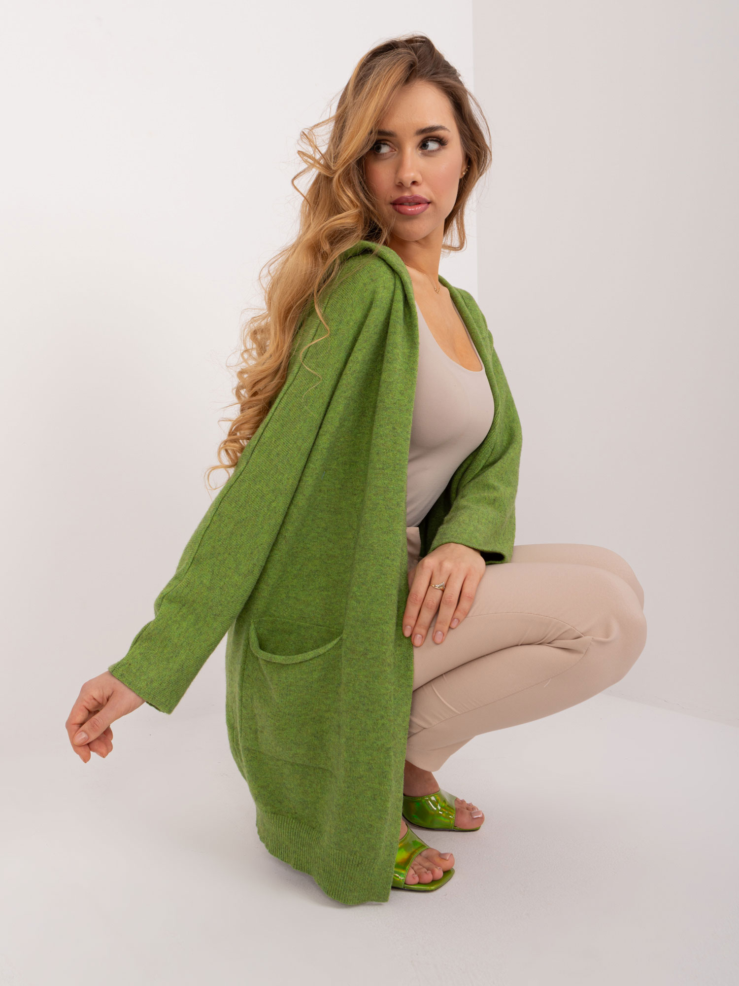 Light green cardigan without fastening