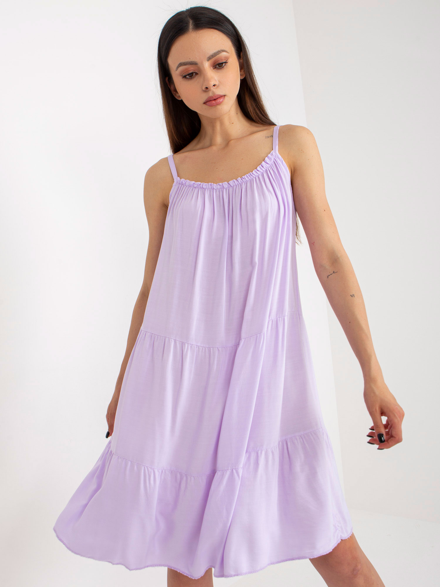 Levně Světle fialové letní šaty volného střihu OCH BELLA