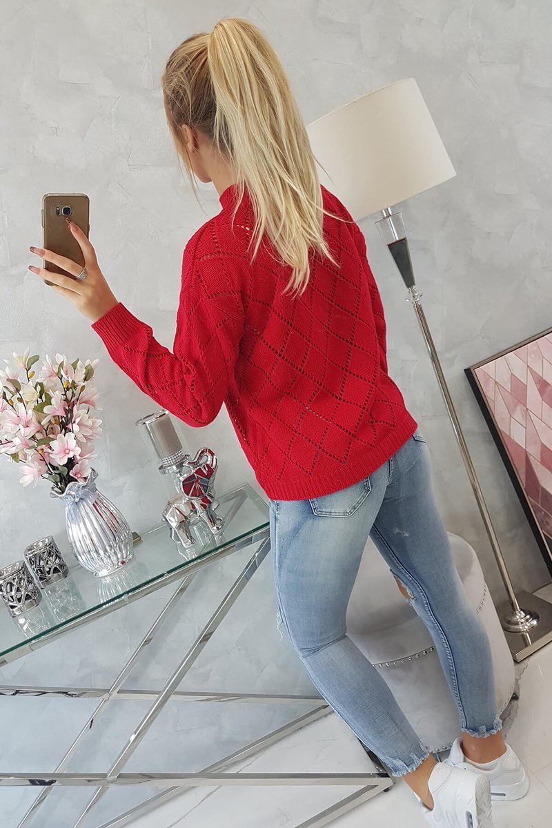 Pulover gât înalt cu model de diamant roșu