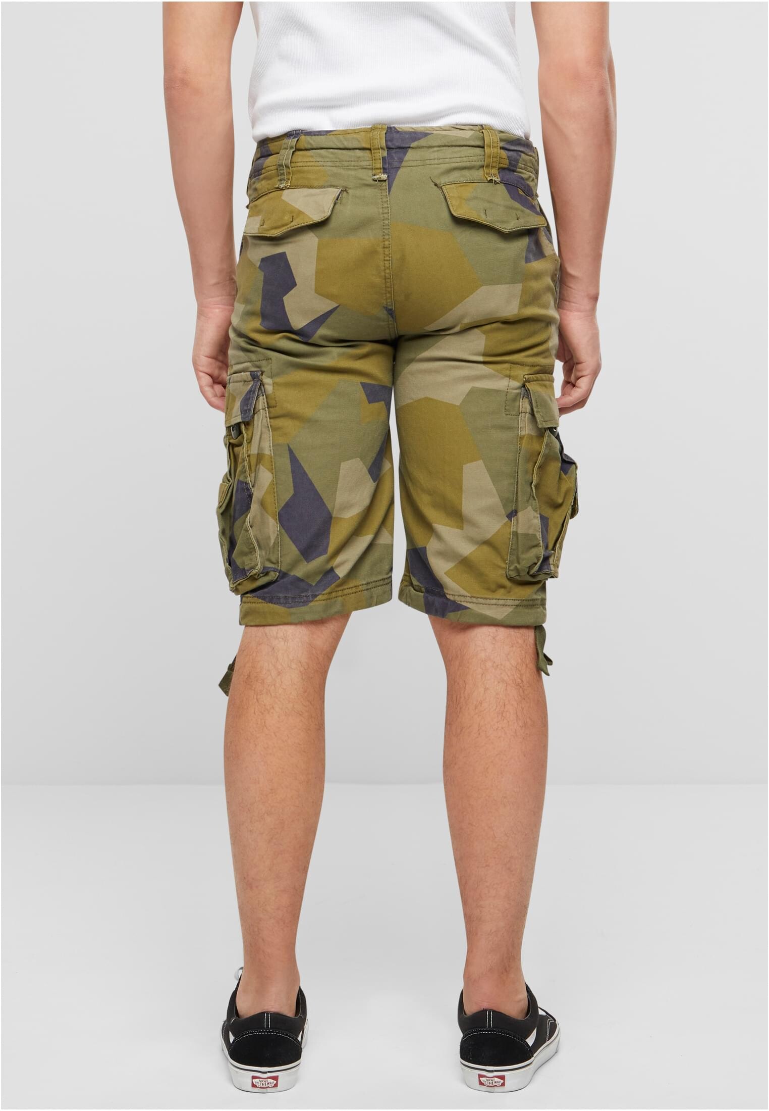 Men&#039;s Vintage Cargo Shorts - Camouflage