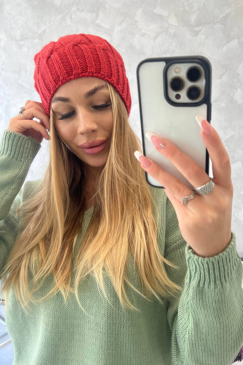 Beanie with fleece Iwona K221 burgundy