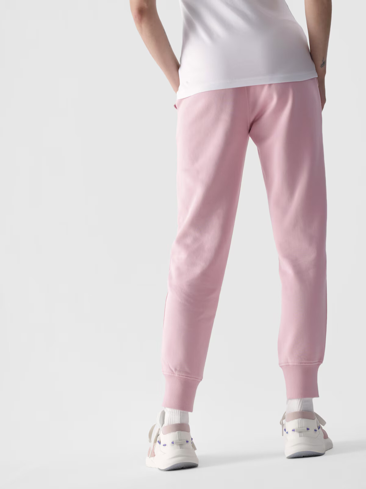 Women&#039;s sweatpants 4F