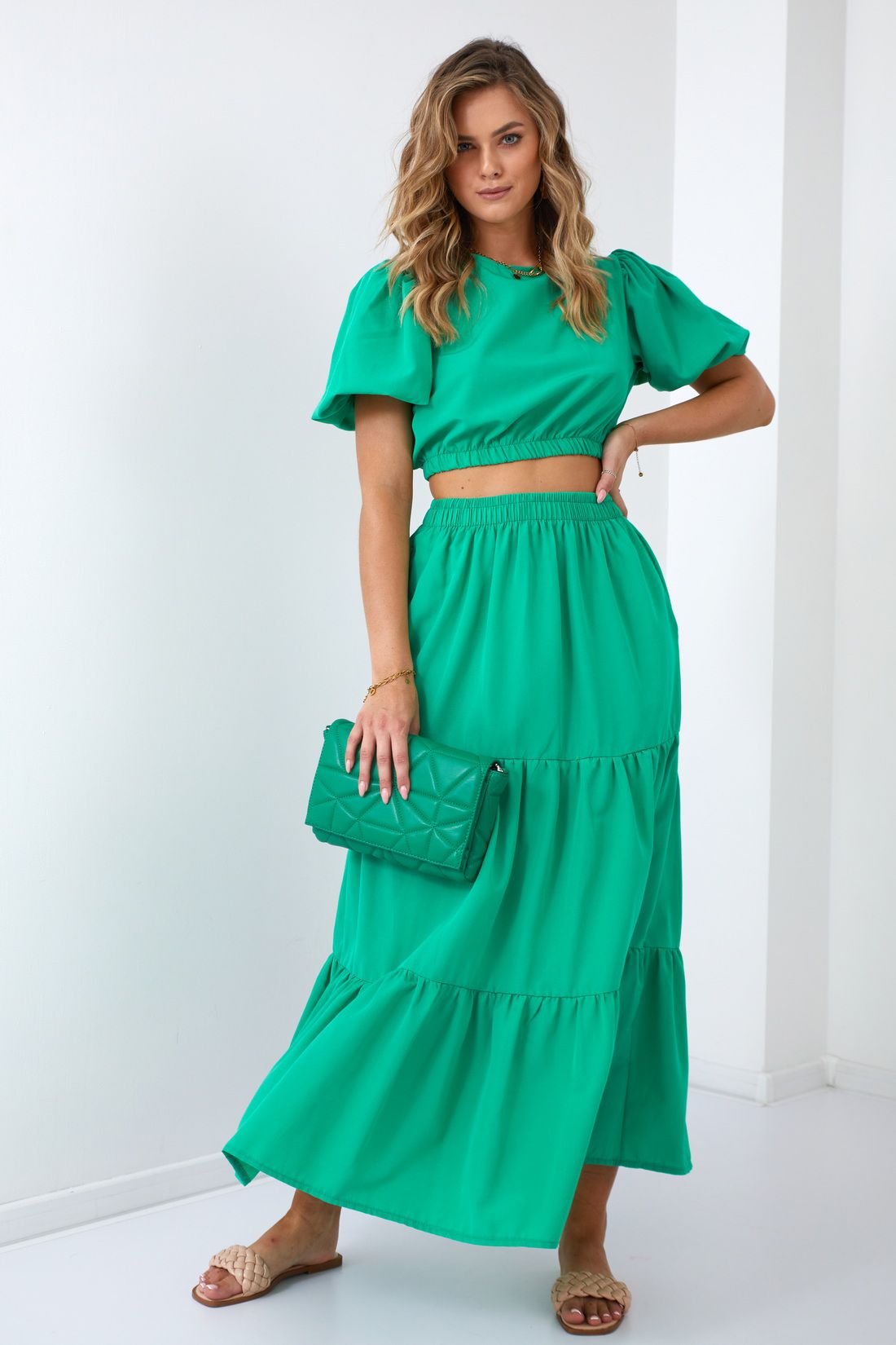 Levně Dámská letní setová halenka se sukní zelené barvy