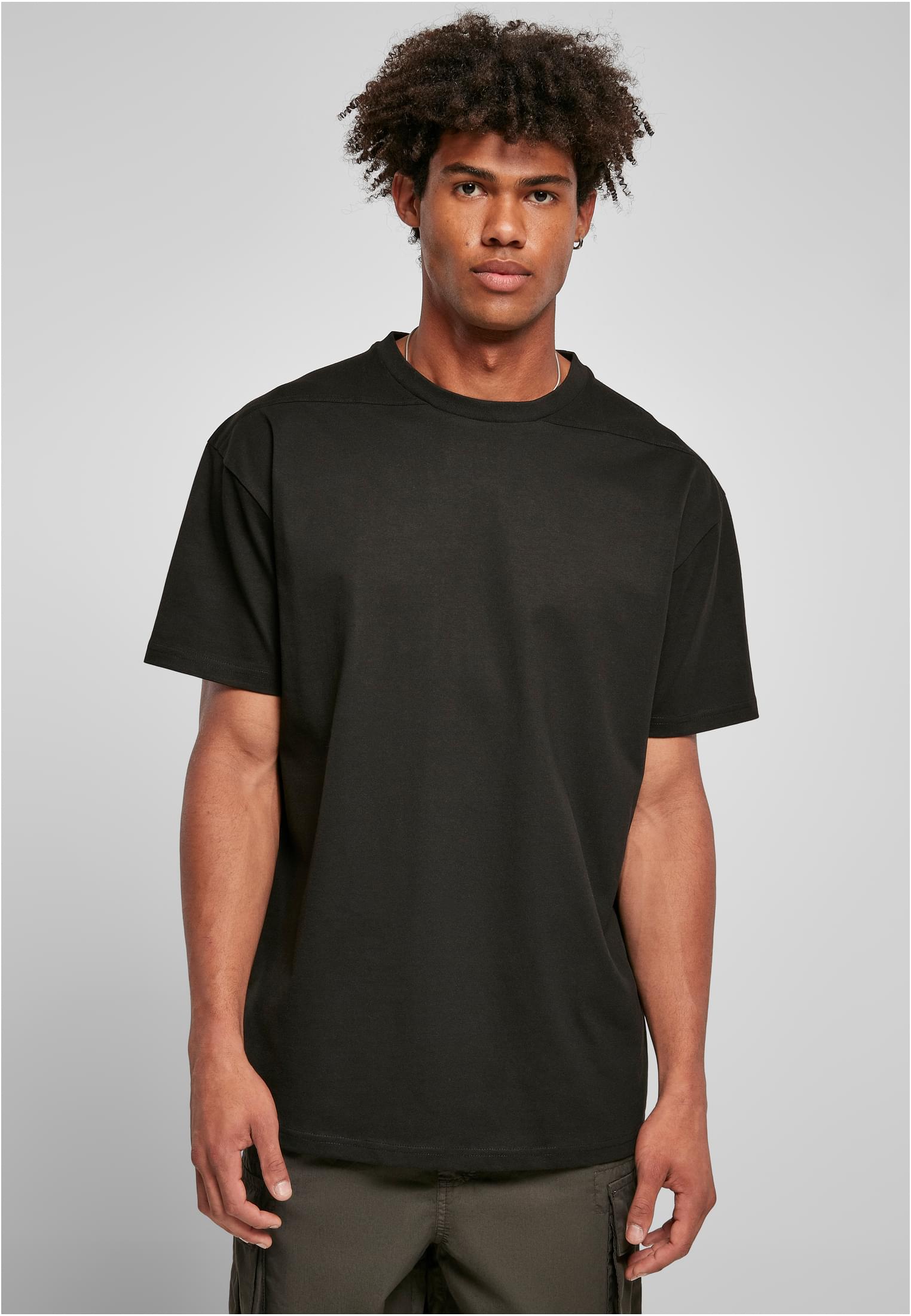 Recycled T-shirt With Curved Shoulder Black