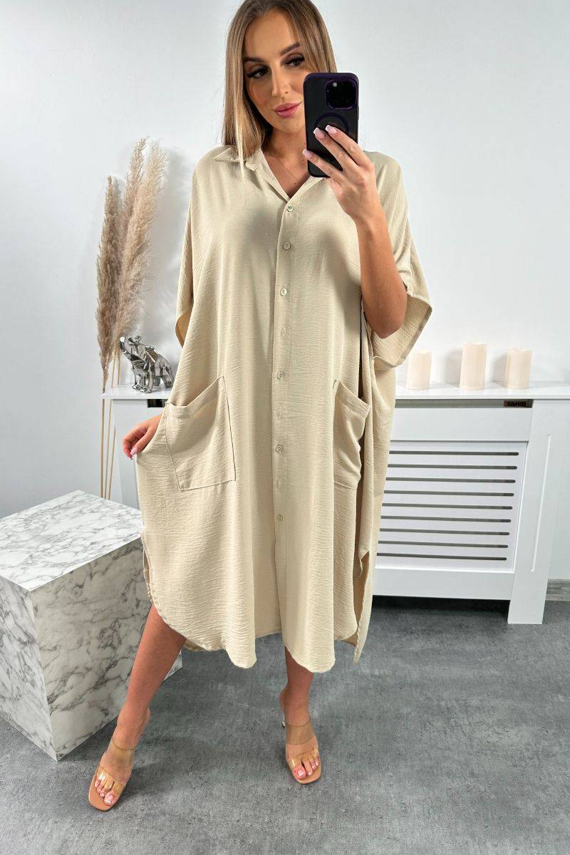 Oversized dress with a collar of dark beige color