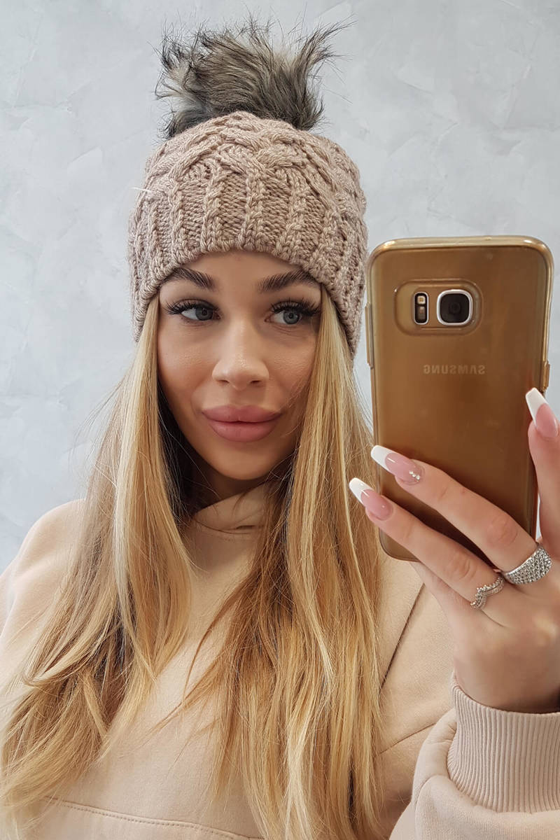Beanie with fleece Daria K217 dark beige