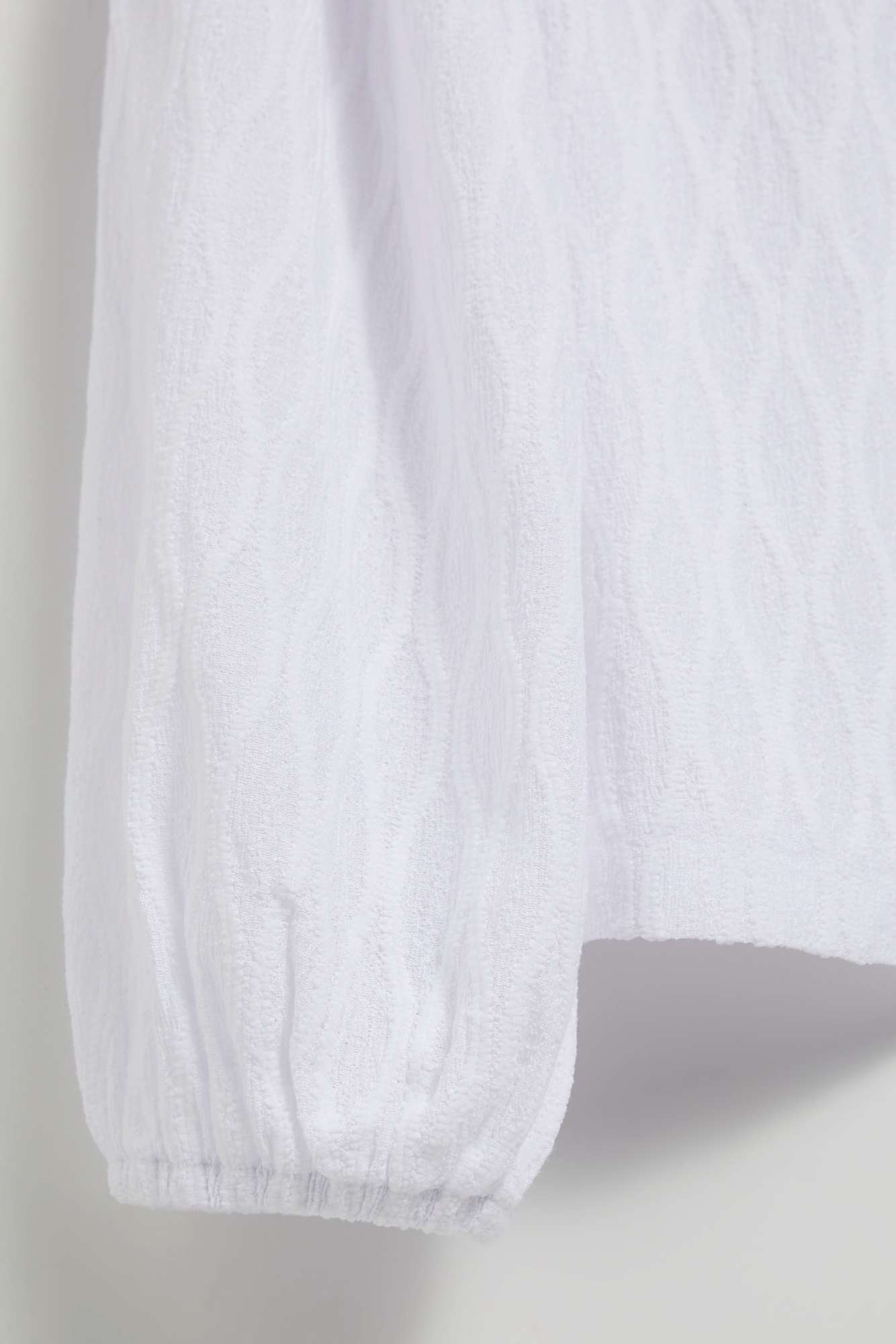 Turtleneck blouse with puff sleeves