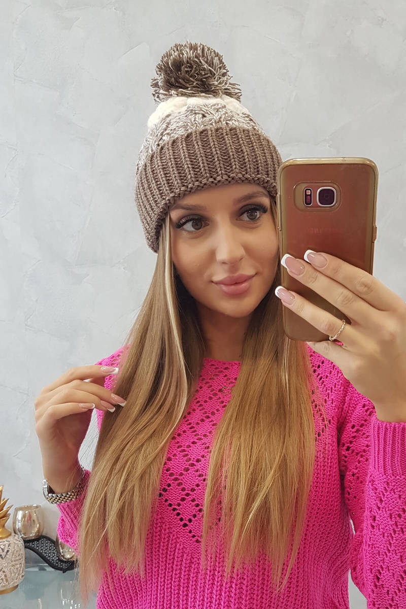 Beanie with pompom Abigail K326 cappuccino+ecru