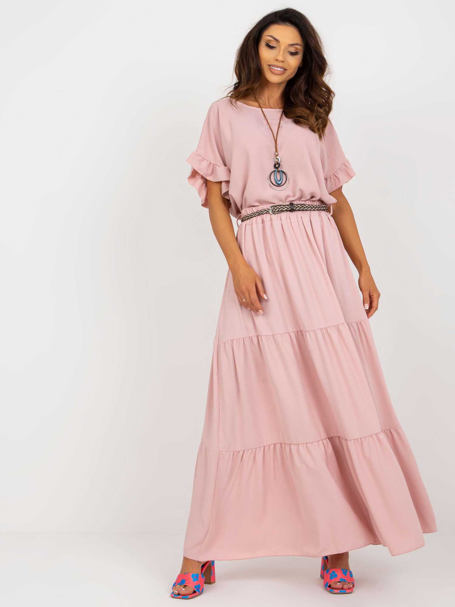 Levně Světle růžová maxi sukně s volánkem a páskem