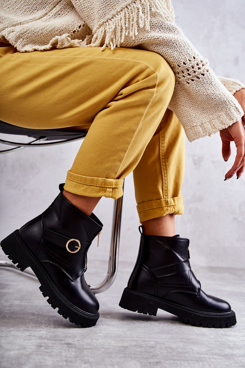 Leather warm boots with zipper black Verina