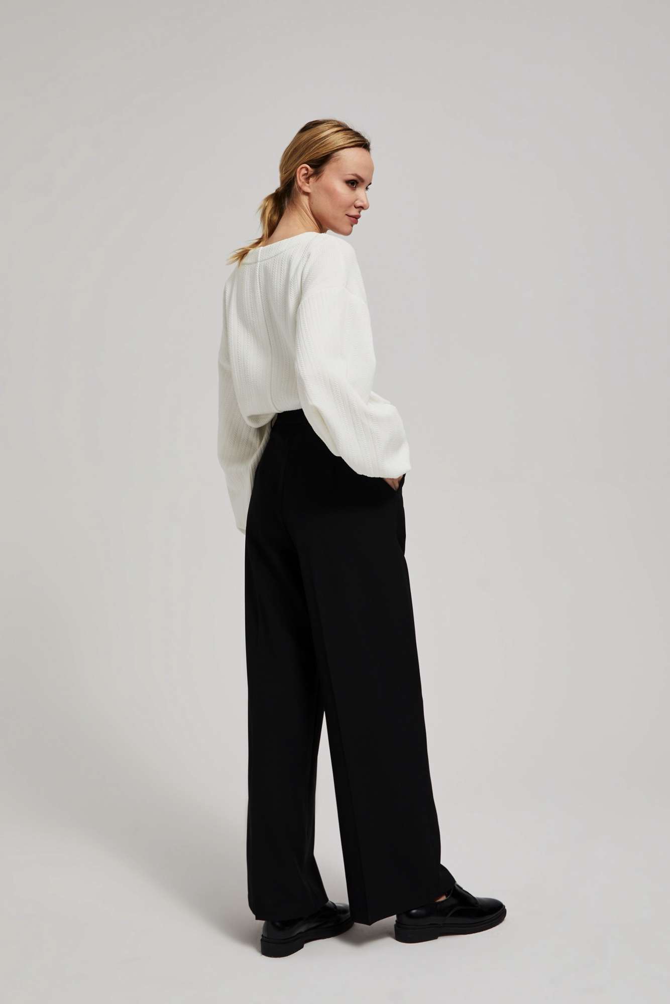 Marisse Black Wide-Leg Trousers With Pockets And Creases