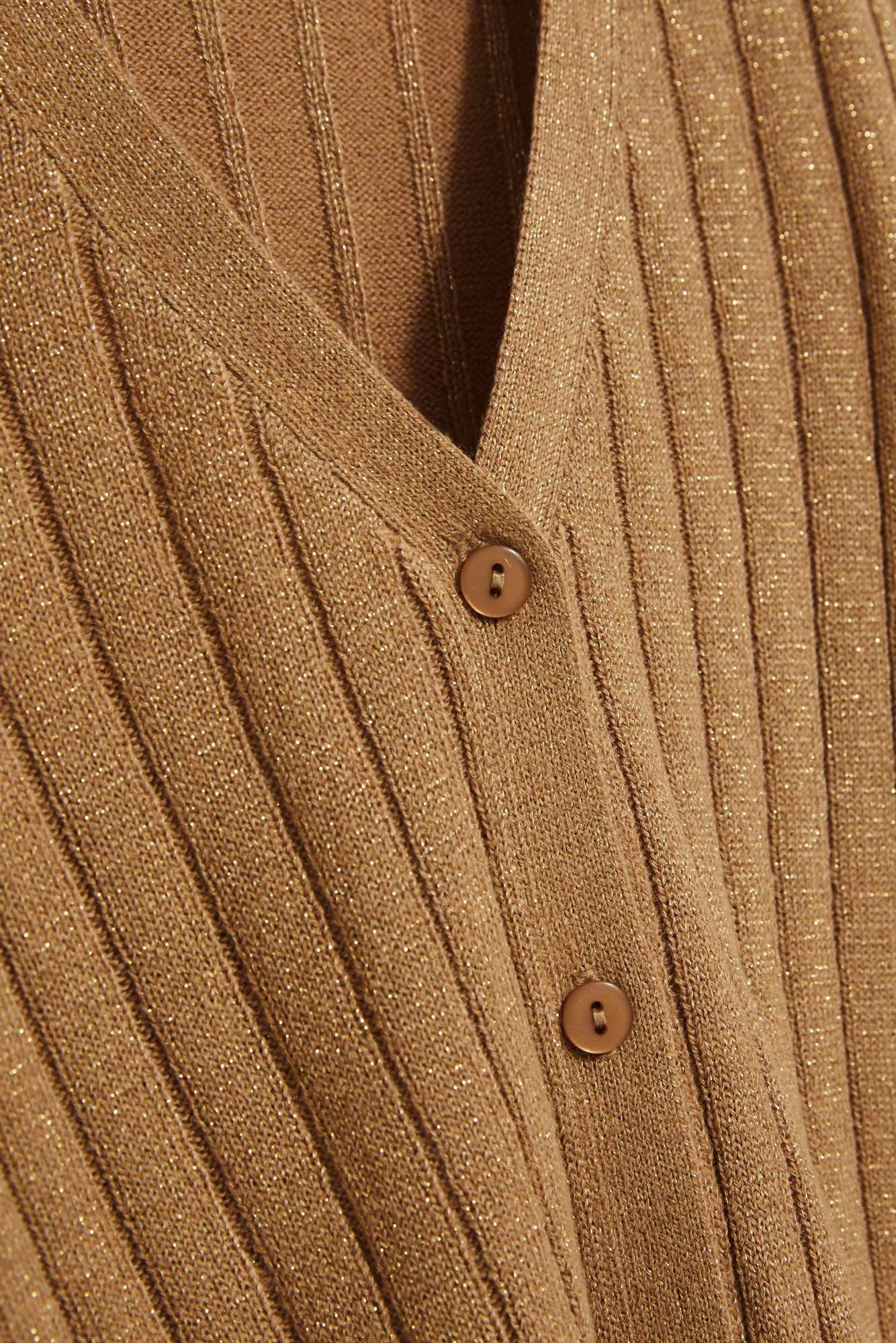 Sweater decorated with metallic thread