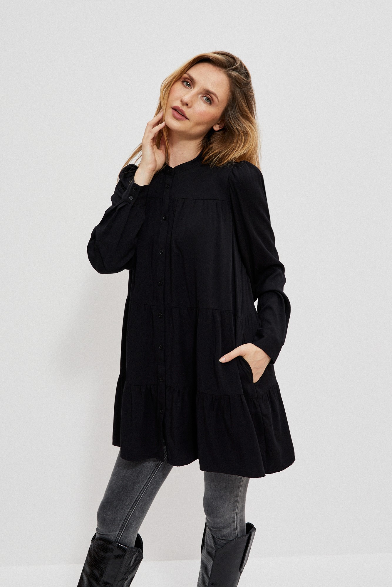 Camasa dama, Moodo Black